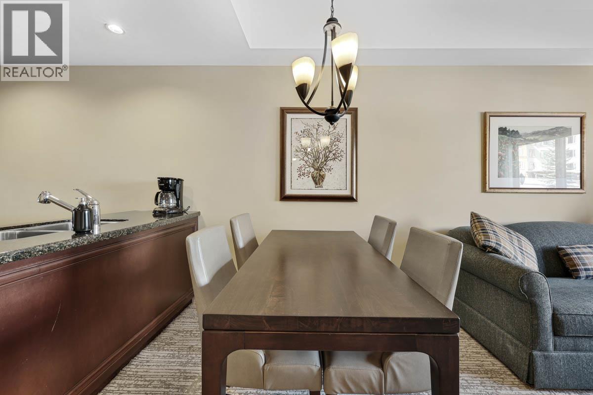 3250 VILLAGE Way Unit# 1210C