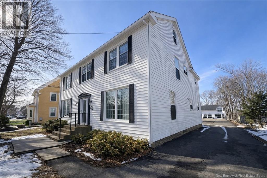 404 Main Street - Photo 2