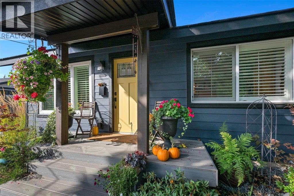 4826 WEST SAANICH RD, SAANICH, BC V8Z 3H5 - Image 2439918836.jpeg?d=l