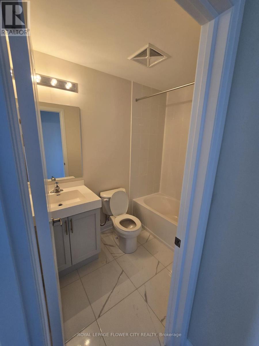 101 - 1573 ROSE WAY
