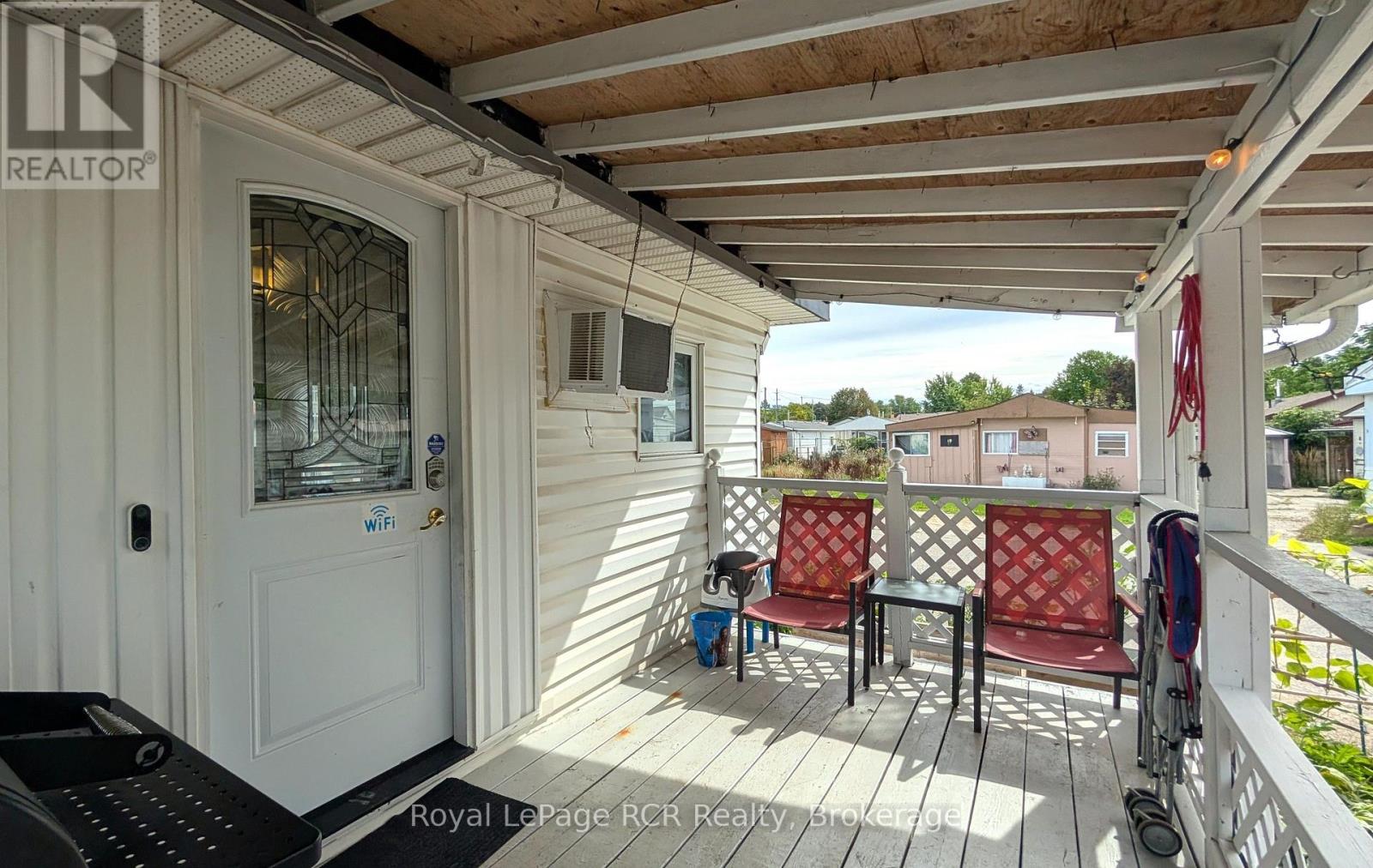 20 - 1680 9TH AVENUE E