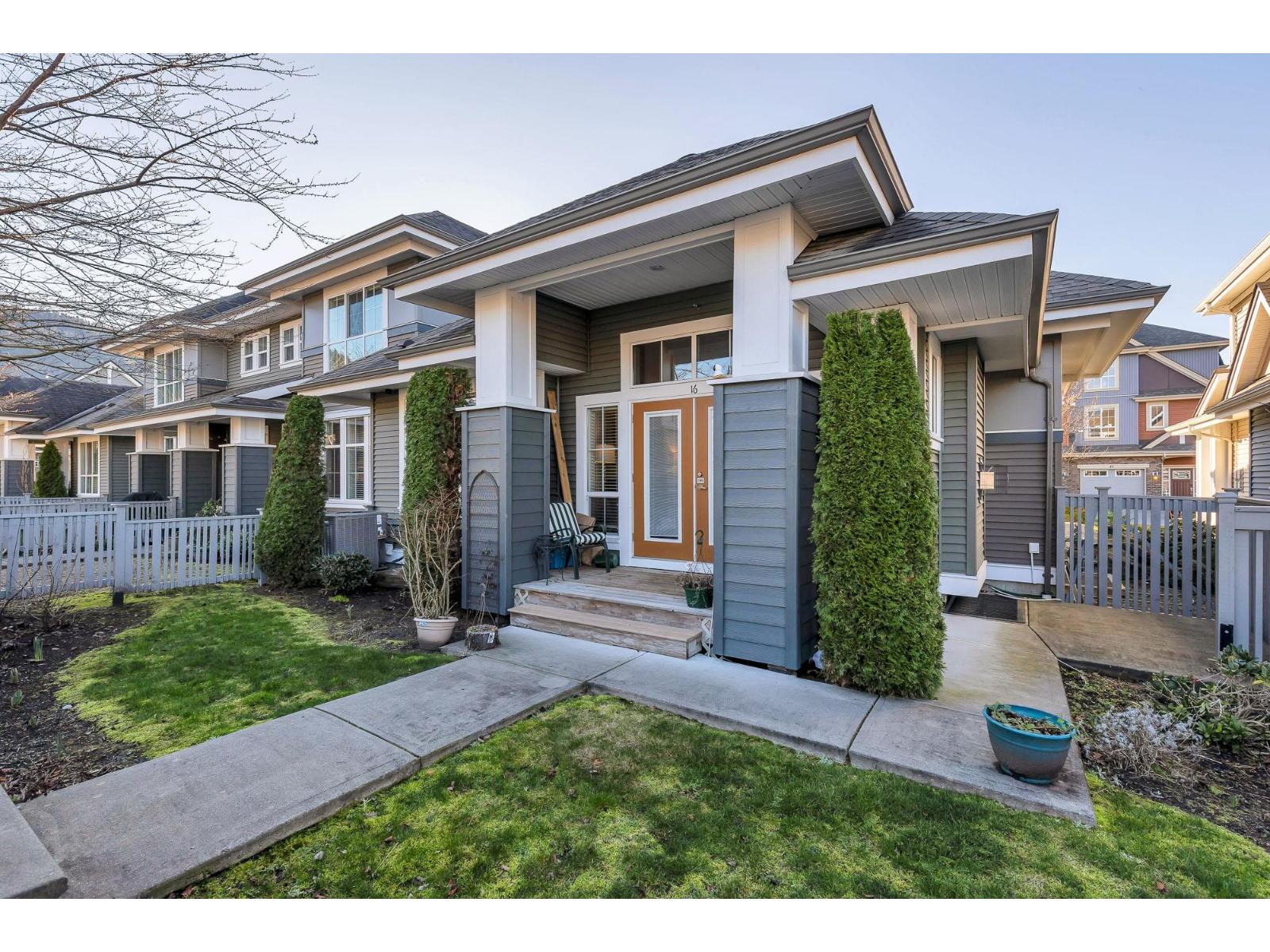 16 5469 CHINOOK STREET, Sardis South