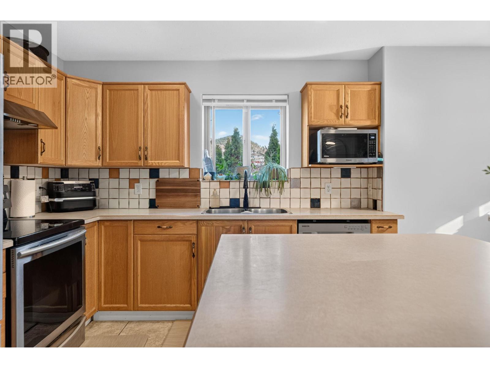 1759 Spruceglen Drive