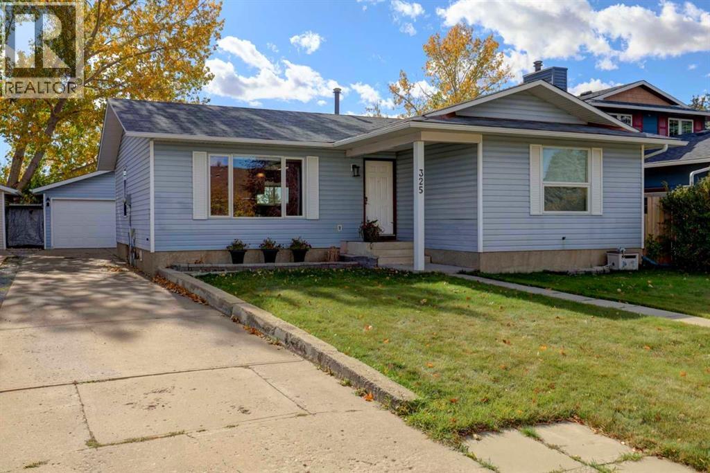 325 Flett Drive NE