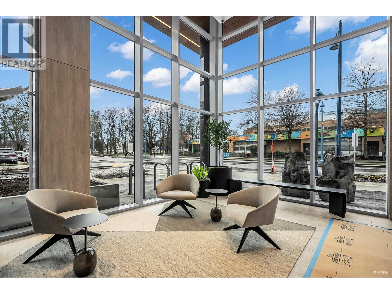 902 6808 MINORU BOULEVARD