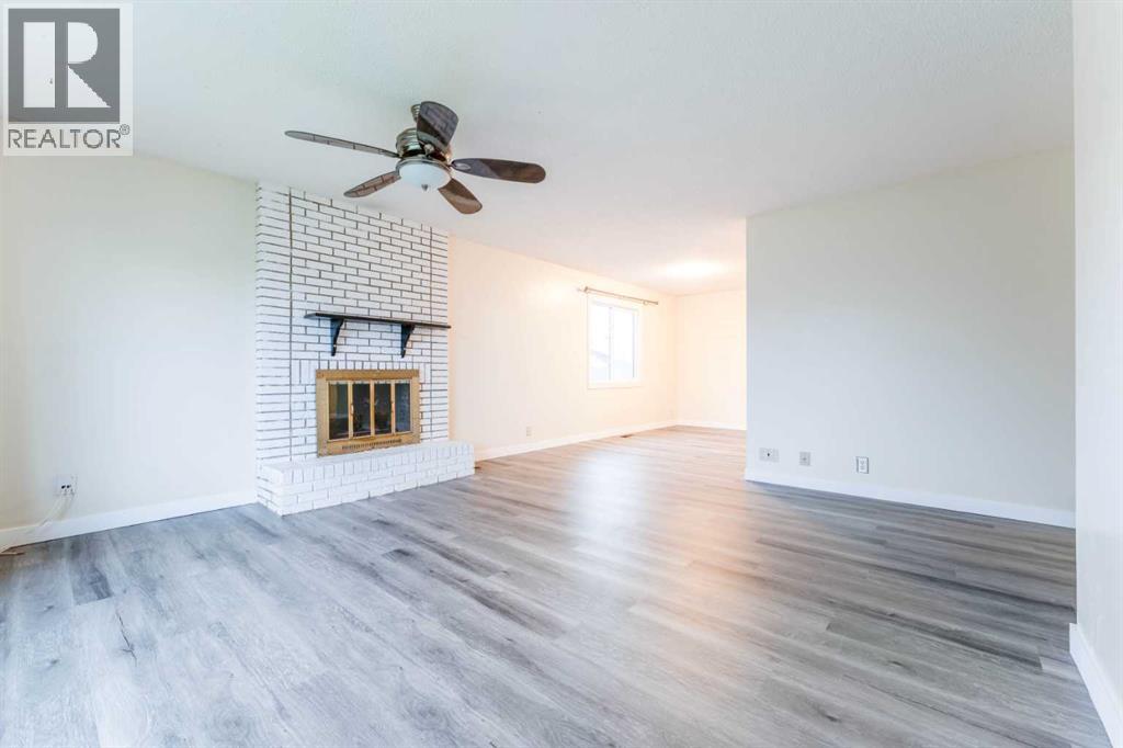 44 Whiteridge Place NE