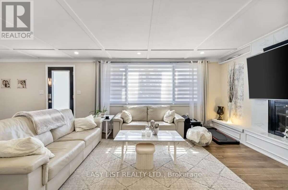 112 CLOVELLY ROAD