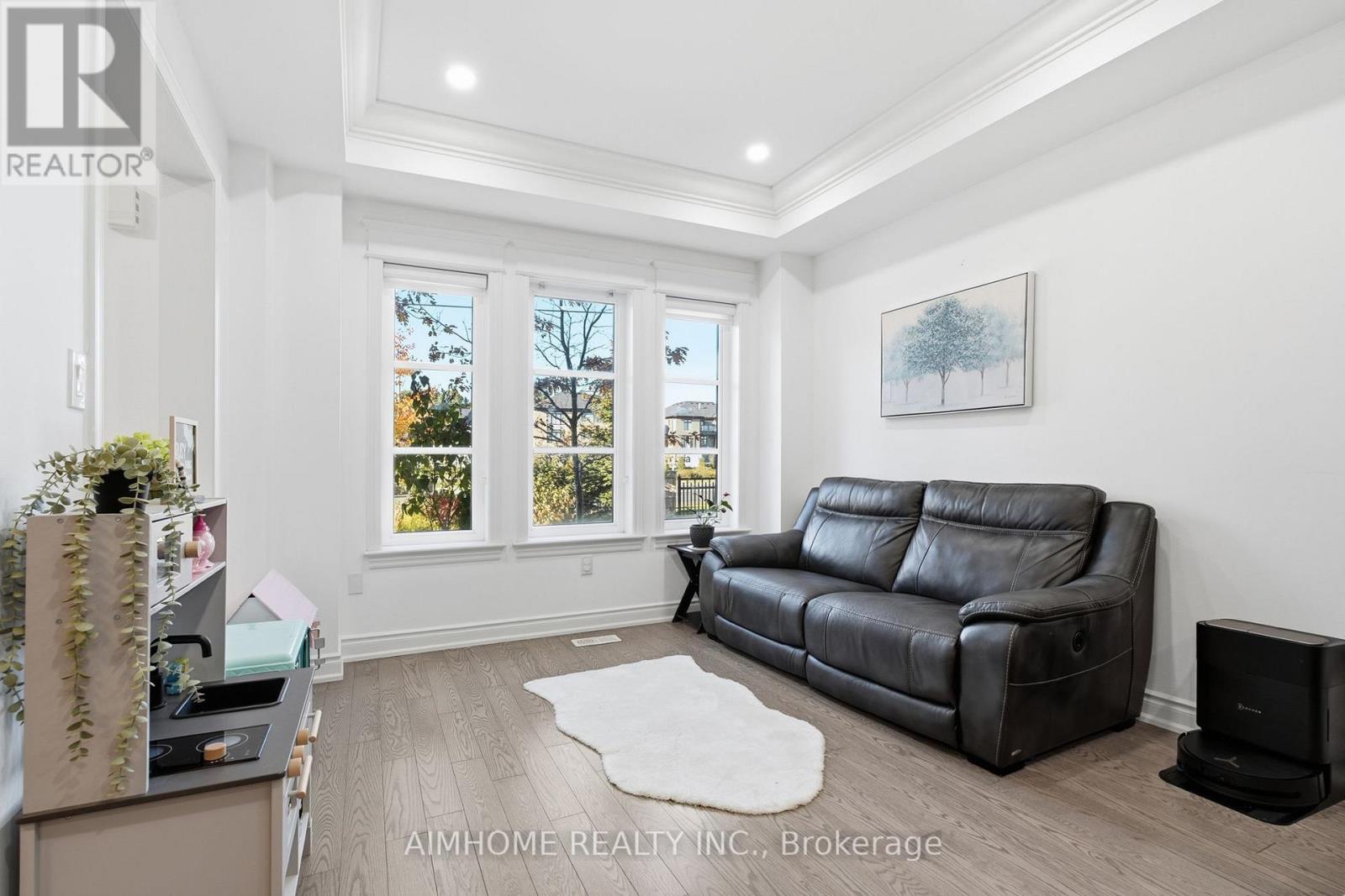 15 CALAMINT LANE
