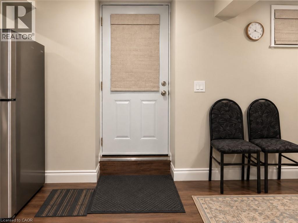 18 SPACHMAN Street Unit# LOWER