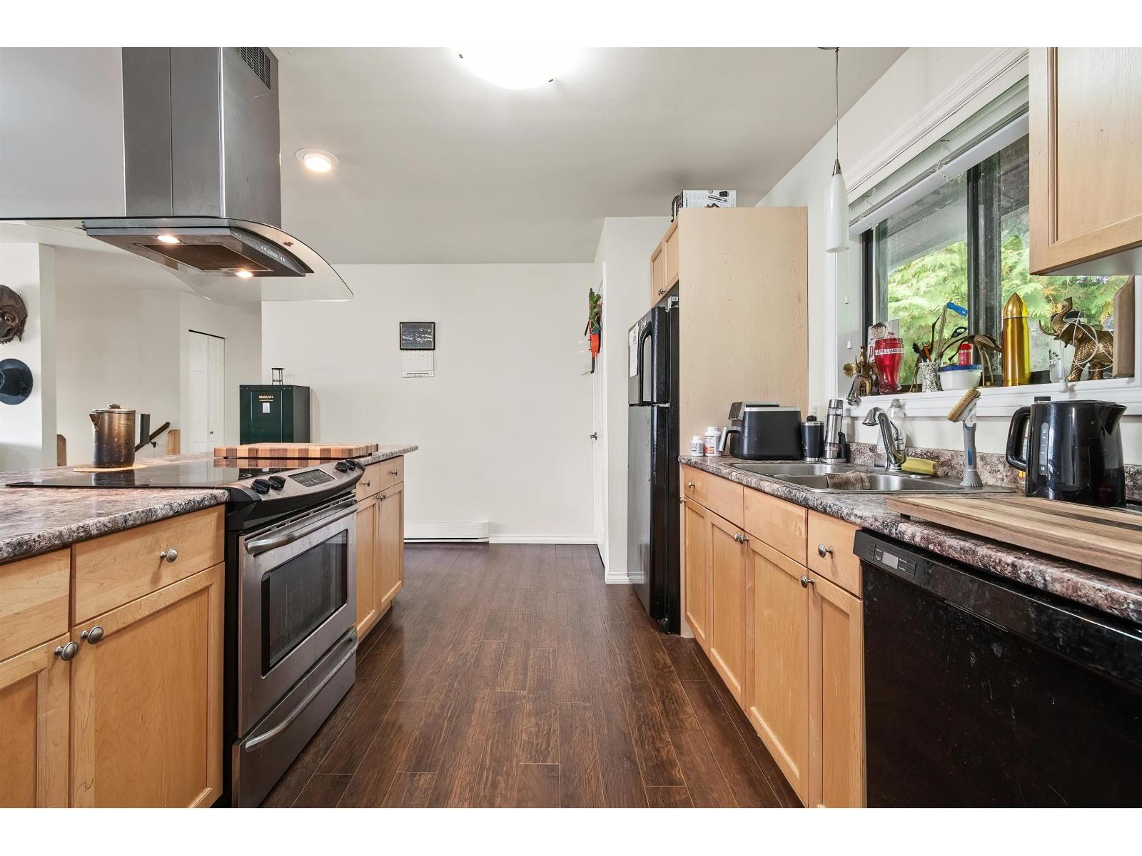 8792 BELLEVUE DRIVE, Chilliwack Proper West