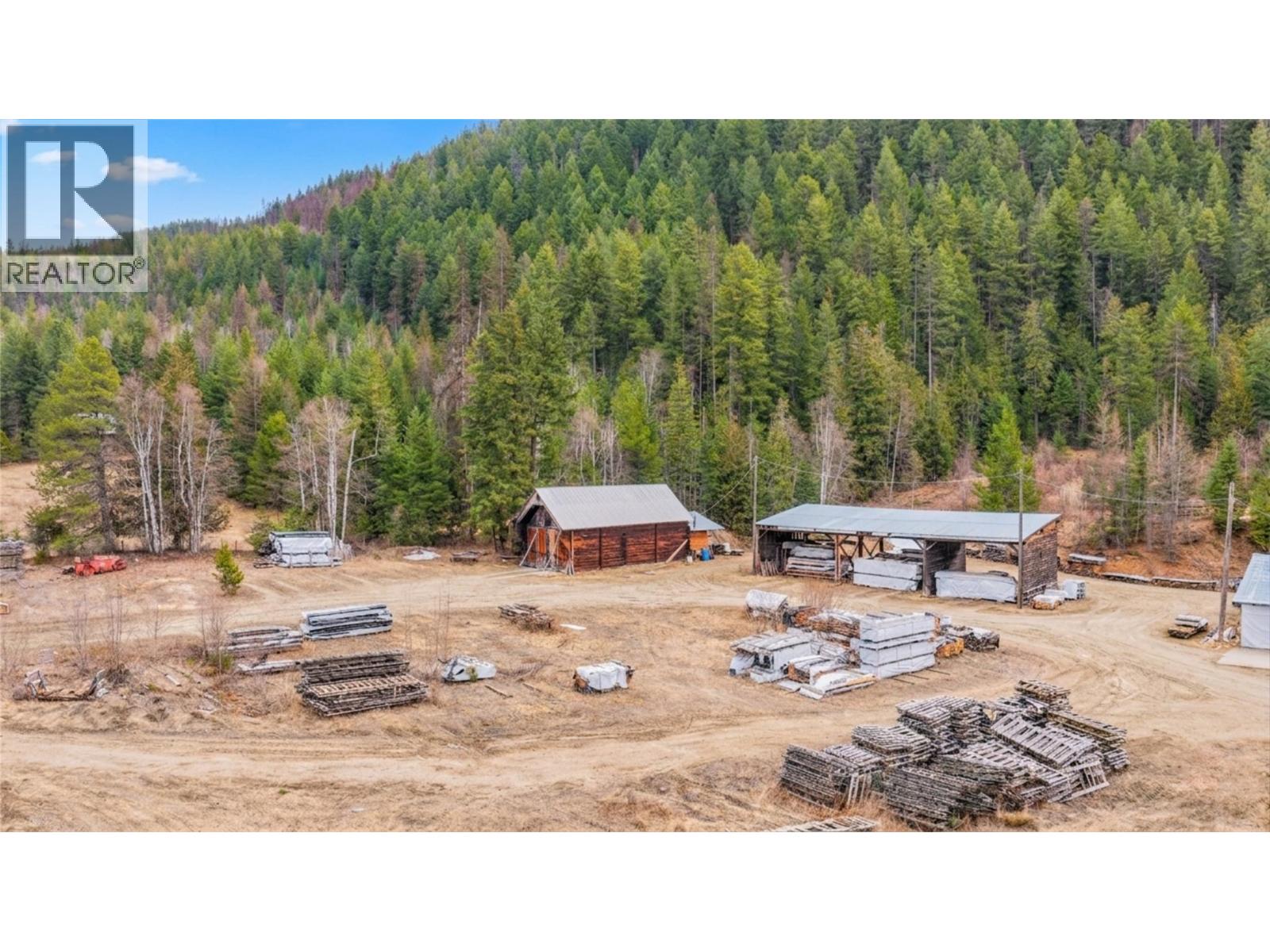 17 Bear Valley Road
