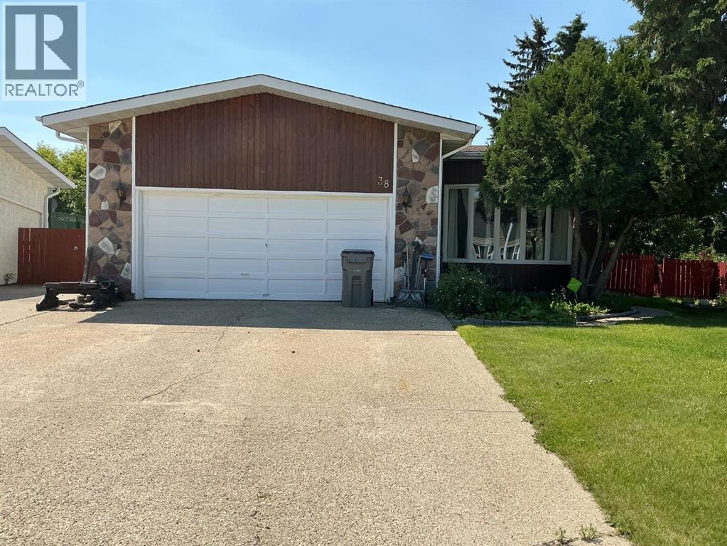 38 KIMZEY CROSSING, WHITECOURT, AB T7S 1G1 - Image 2393995017.jpeg?d=l