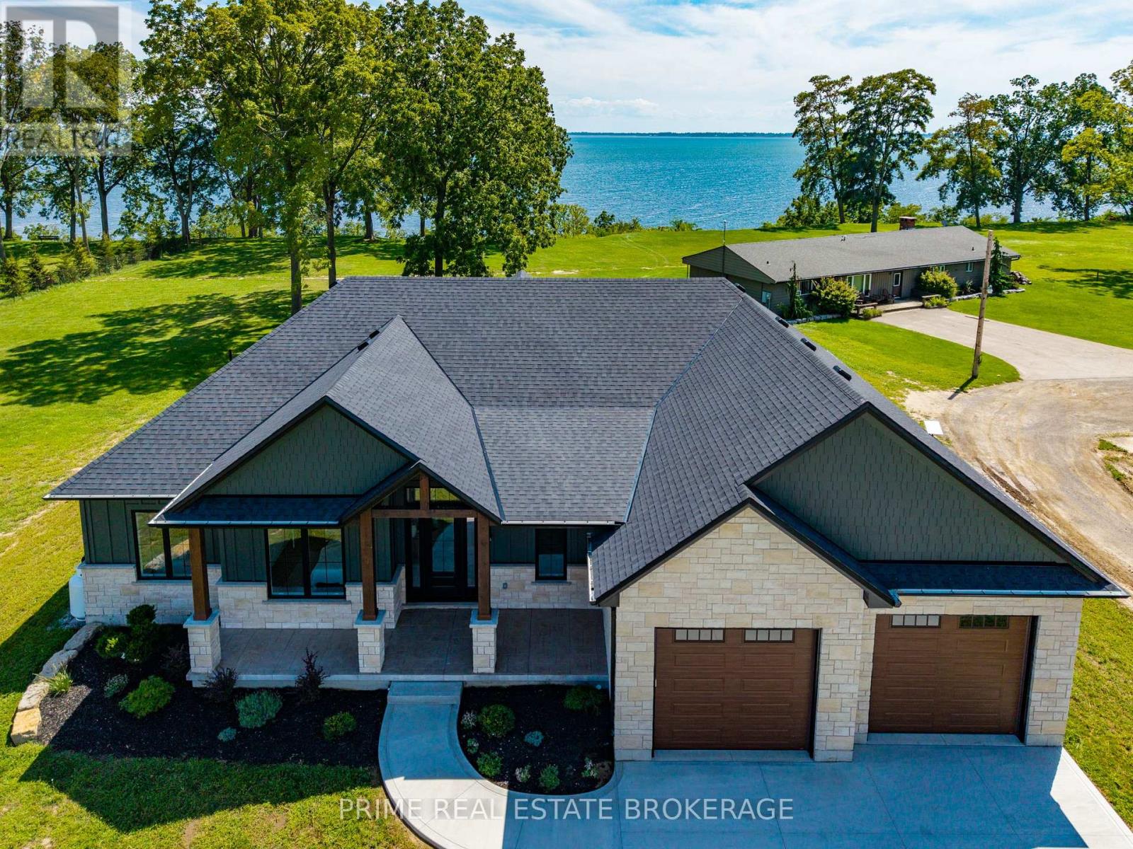 25 BLACK WALNUT DRIVE