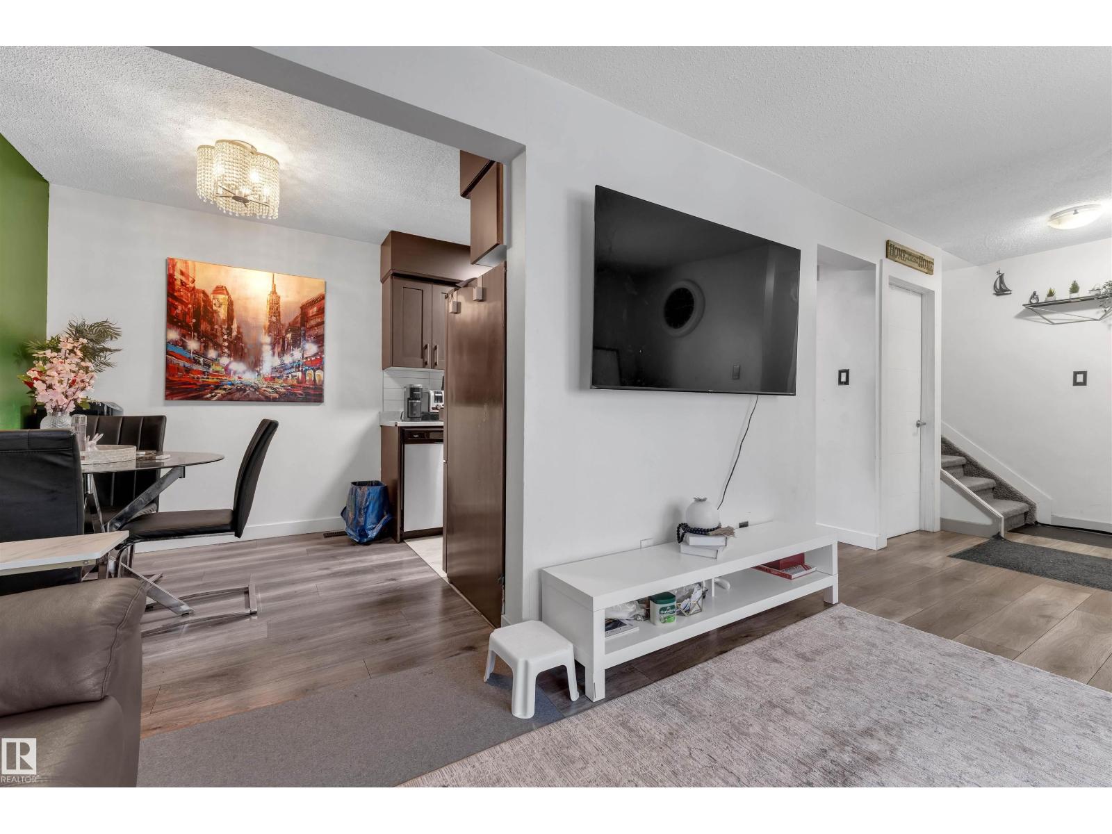 #7 14115 82 ST NW