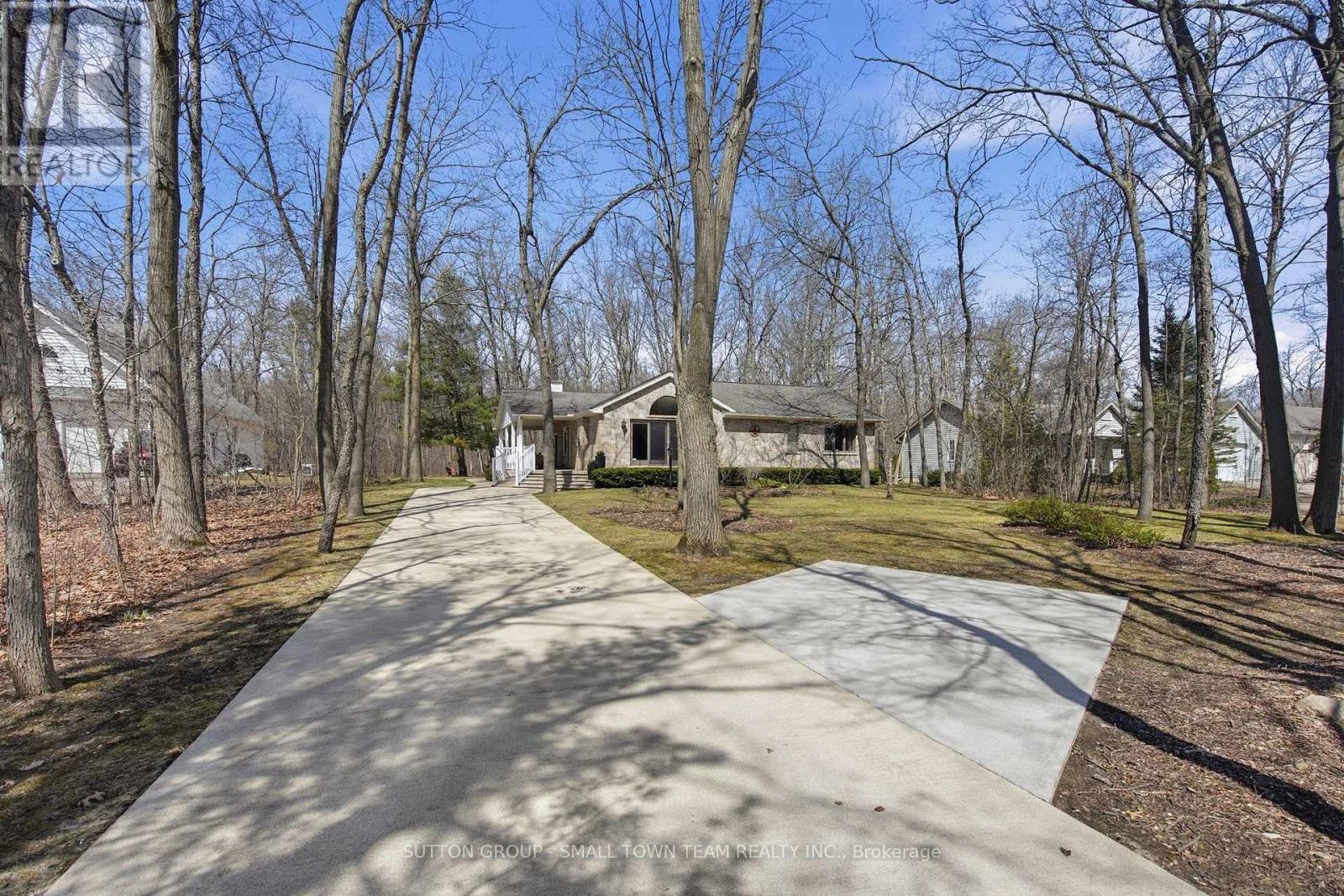 8816 TIMBERWOOD TRAIL
