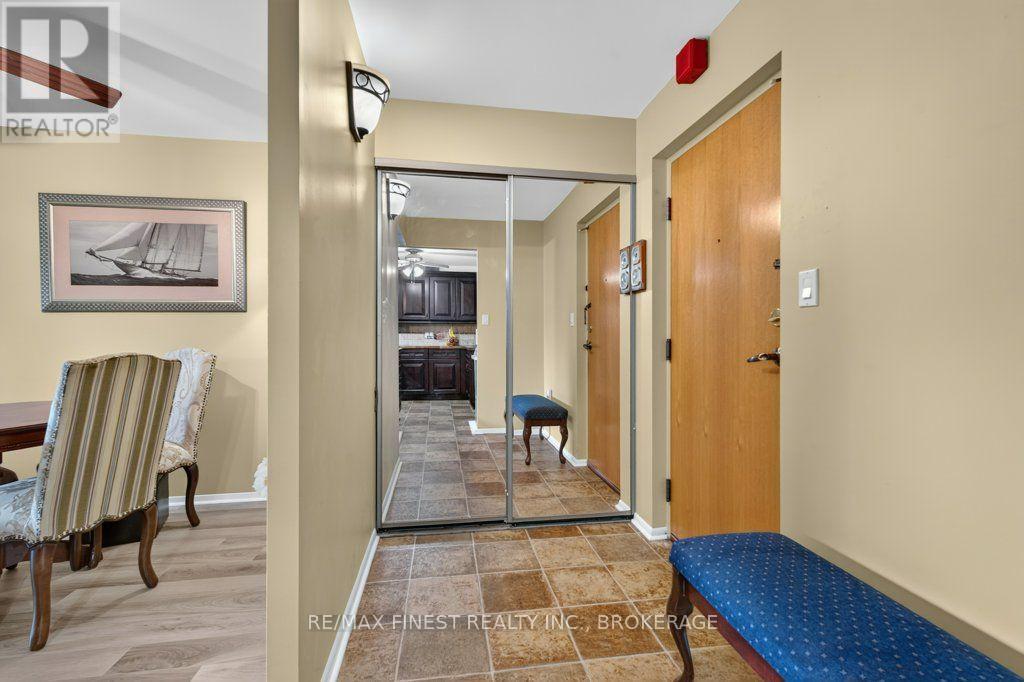 307 - 120 BARRETT COURT