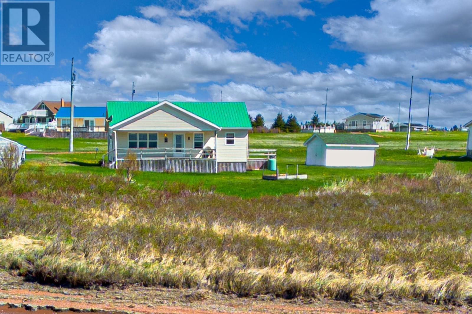212 BASINVIEW Crescent - Photo 3