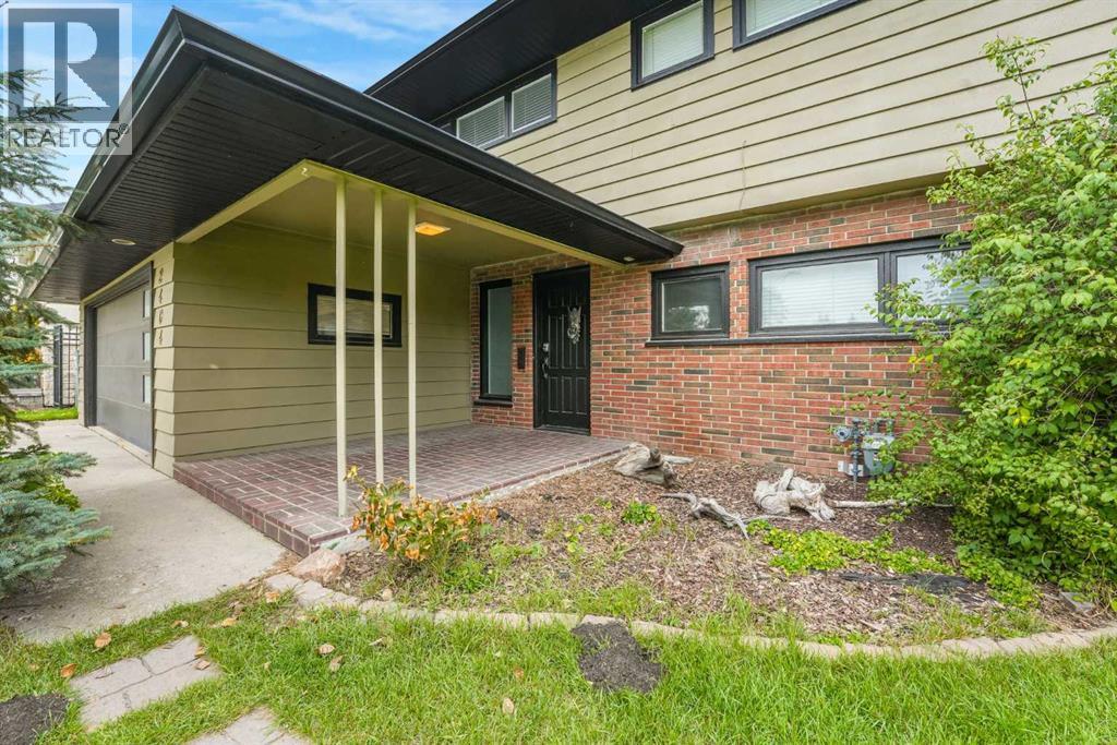 2404 Sovereign Crescent SW