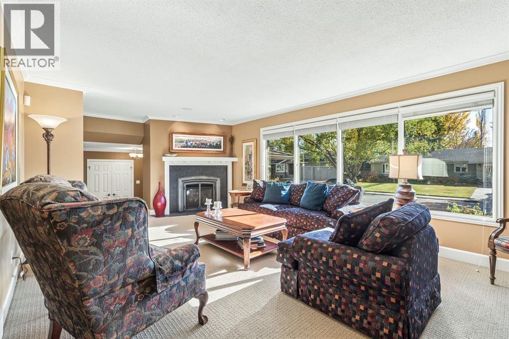 1228 Kerwood Crescent SW