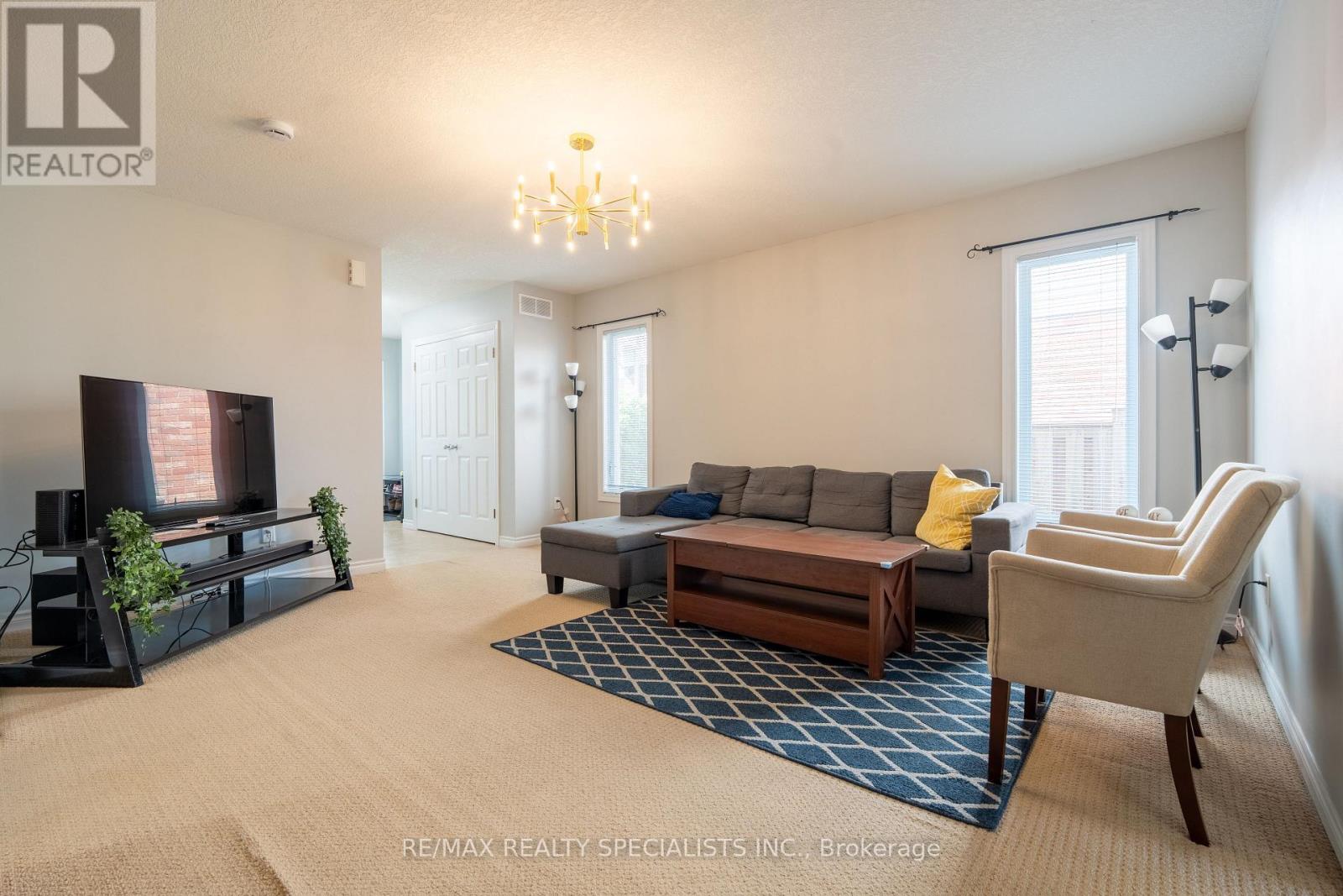 466 BRONCO CRESCENT
