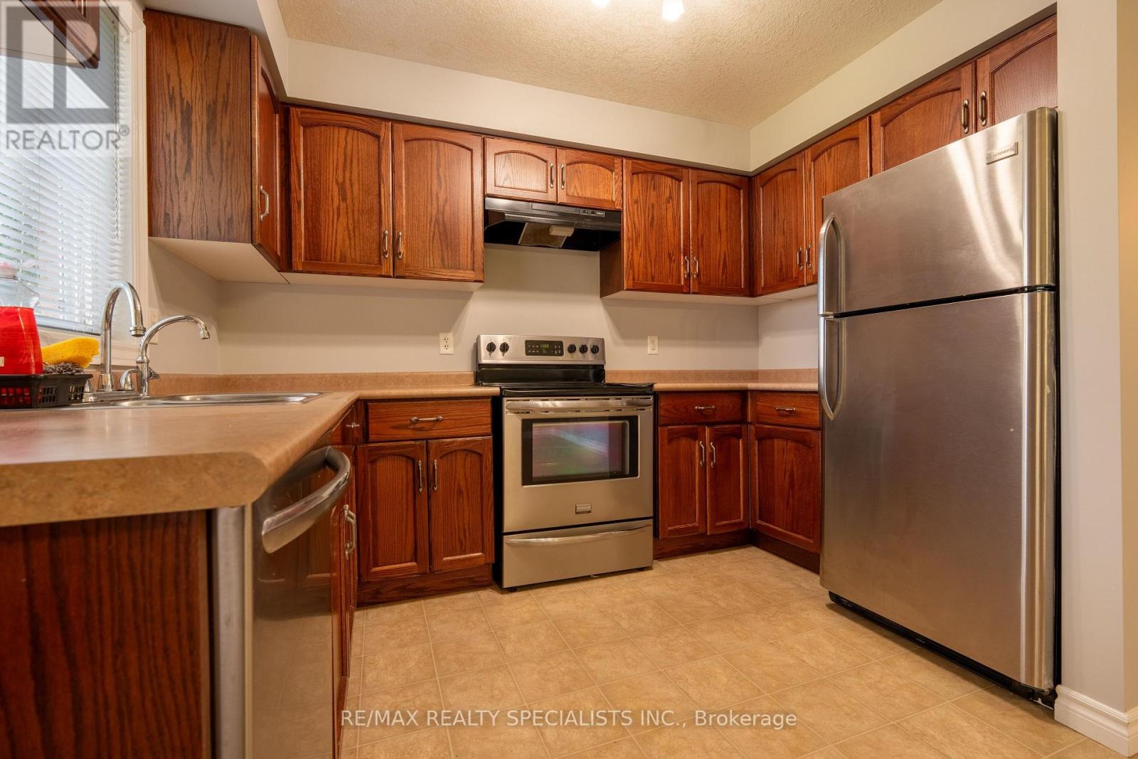 466 BRONCO CRESCENT
