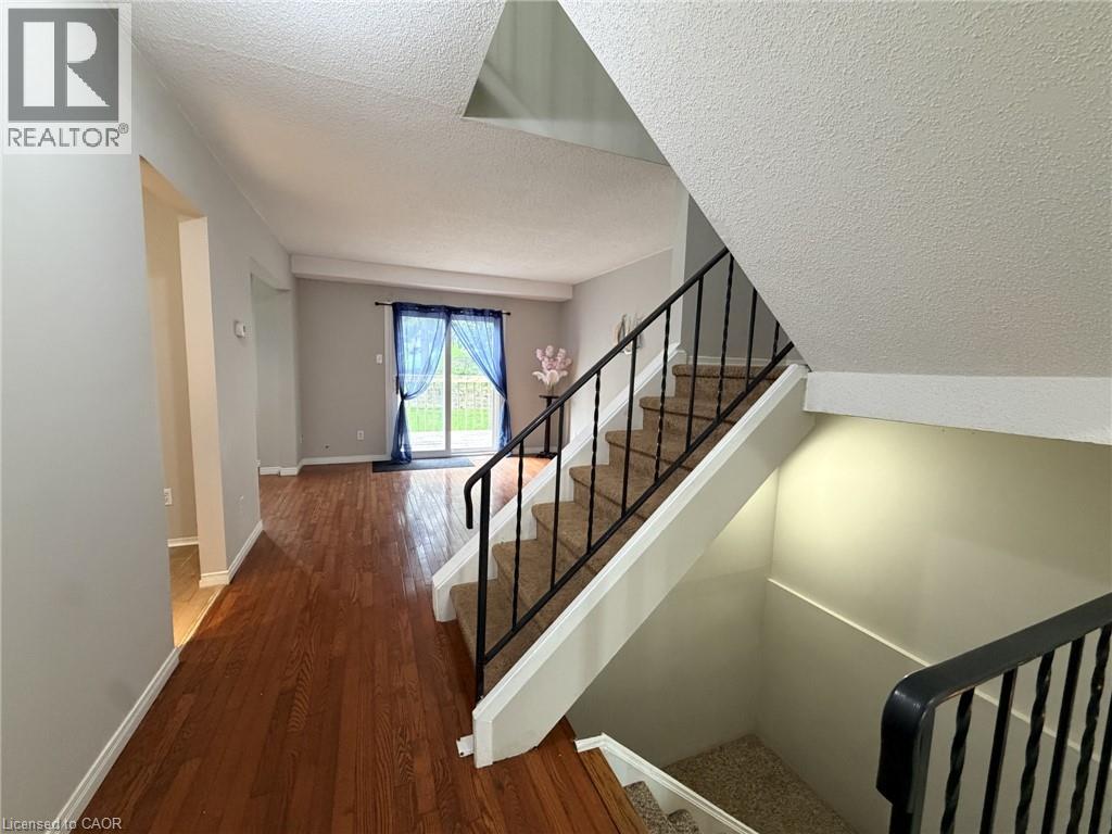 195 FERGUSON Drive Unit# 6