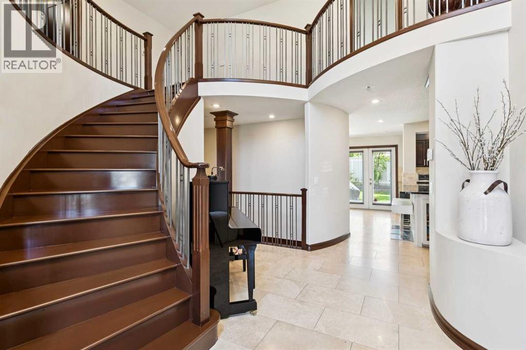 223 Pump Hill Crescent