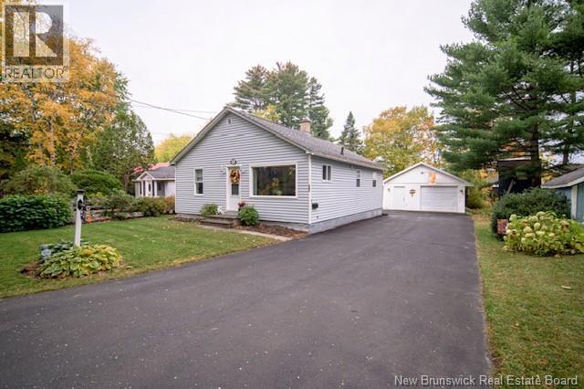 141 CLAREMONT DRIVE, FREDERICTON, NB E3A 1E7 - Image 4281905413.jpeg?d=l