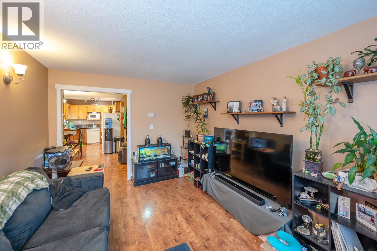 615 6TH Avenue Unit# 2