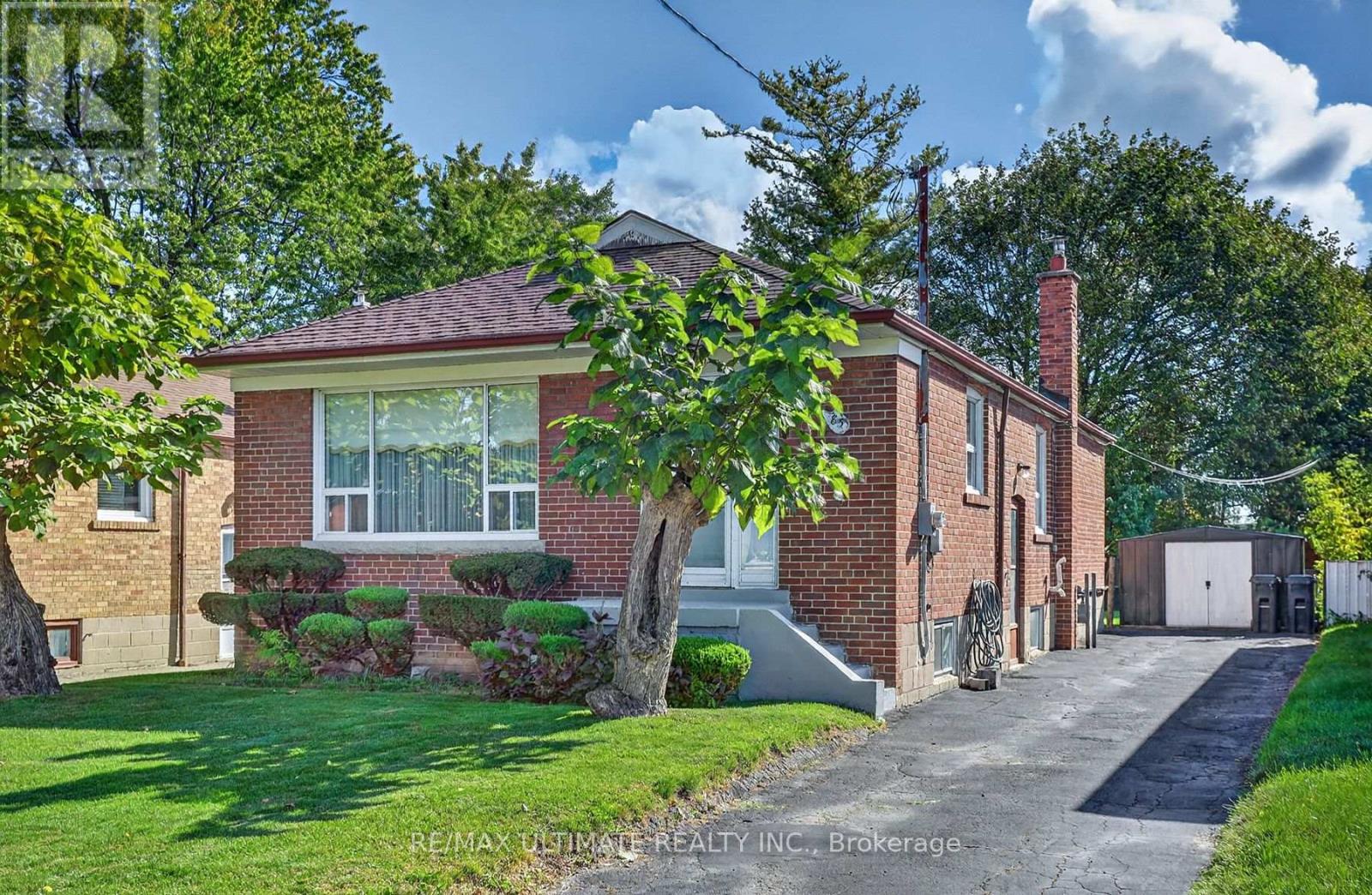 85 ROEBUCK DRIVE