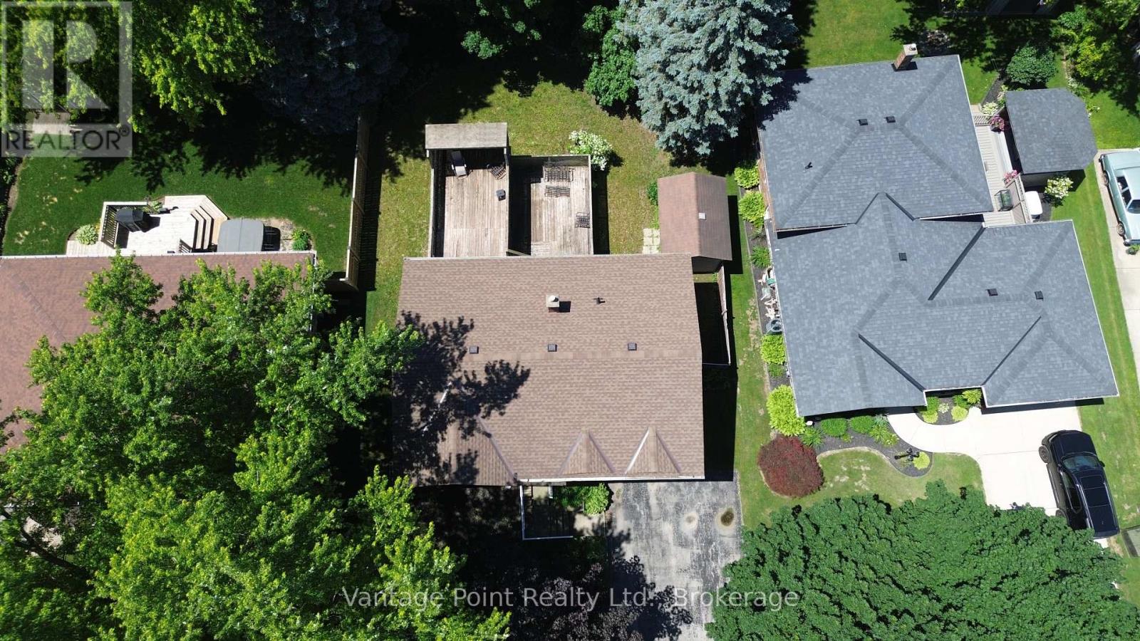 154 15TH AVE CLOSE