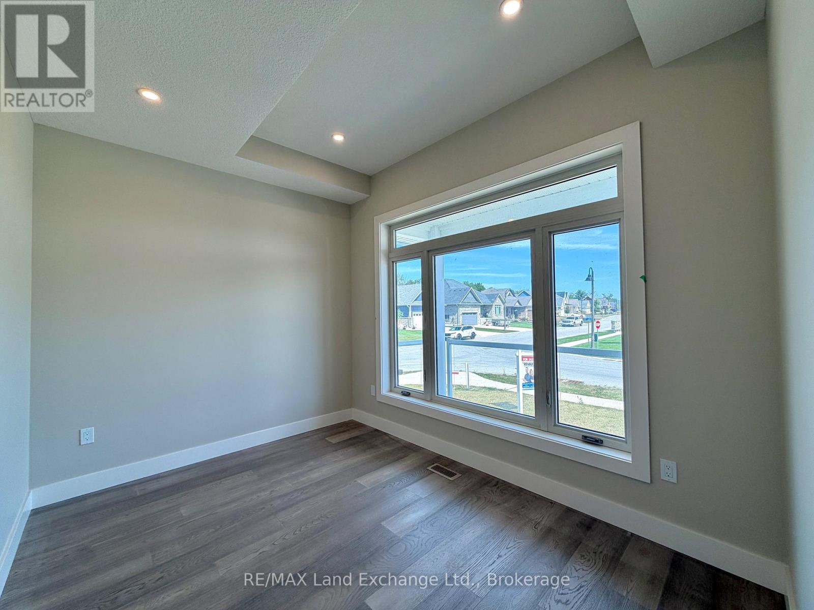 159 WESTLINKS DRIVE