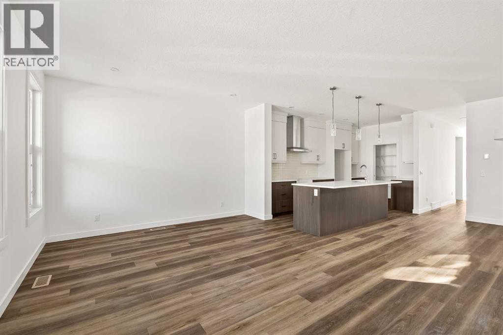 1133 Chinook Gate Bay SW