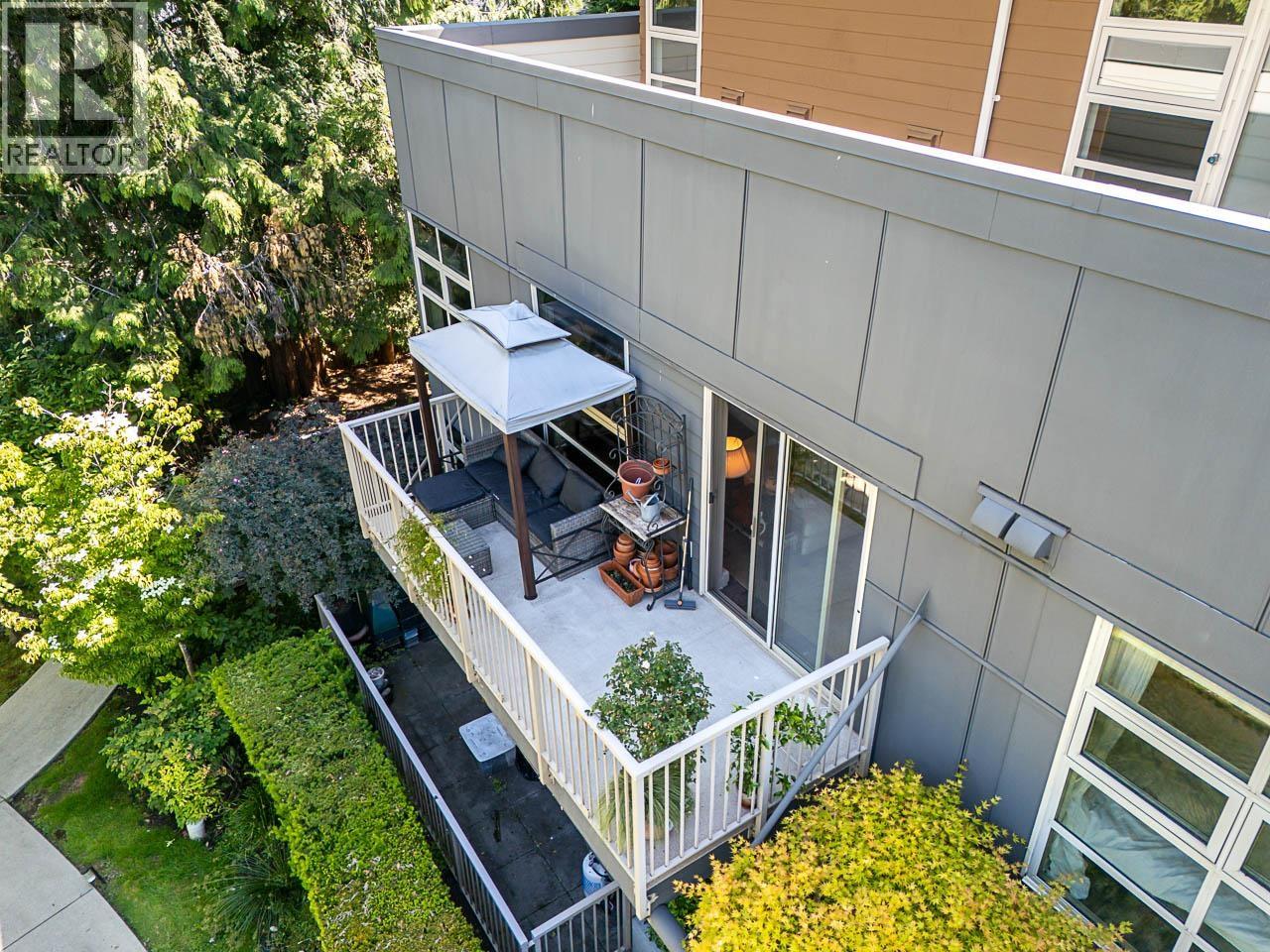 206 2832 CAPILANO ROAD