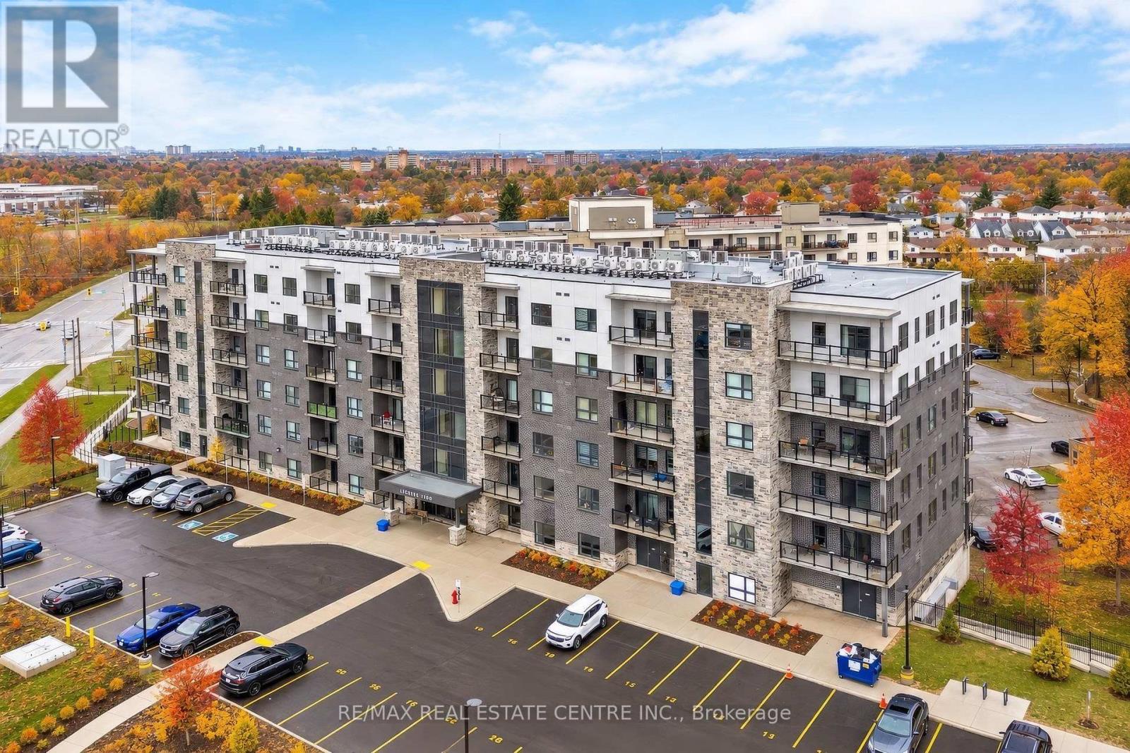 106 - 1000 LACKNER PLACE