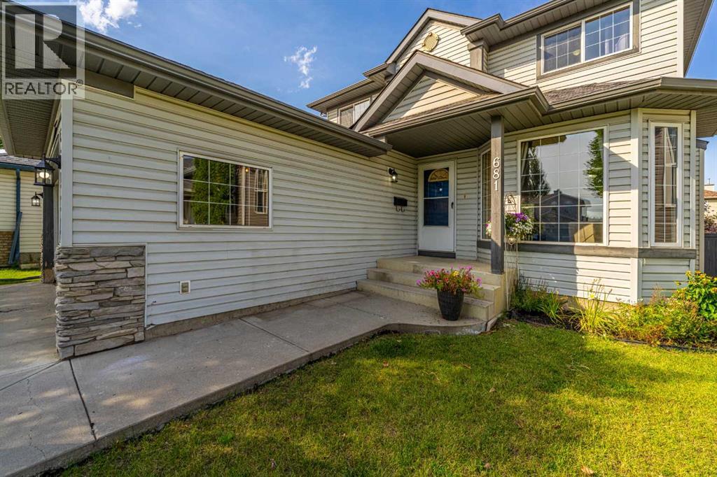 681 Harvest Hills Drive NE