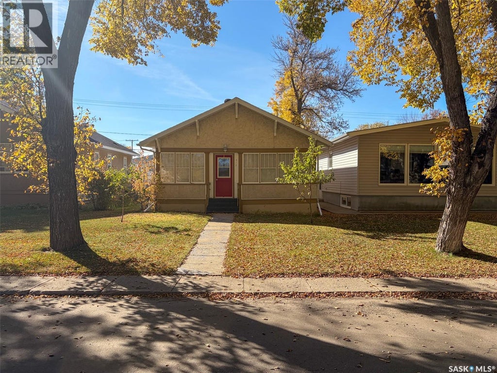 515 1ST STREET E, SHAUNAVON, SK S0N 2M0 - Image 1241668945.jpeg?d=l