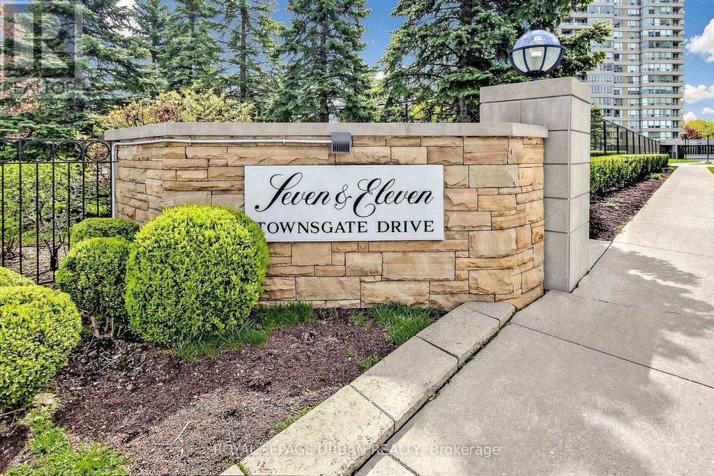 110 - 11 TOWNSGATE DRIVE, VAUGHAN (CRESTWOOD-SPRINGFARM-YORKHILL), ON L4J 8G4 - Image 424313868.jpeg?d=l