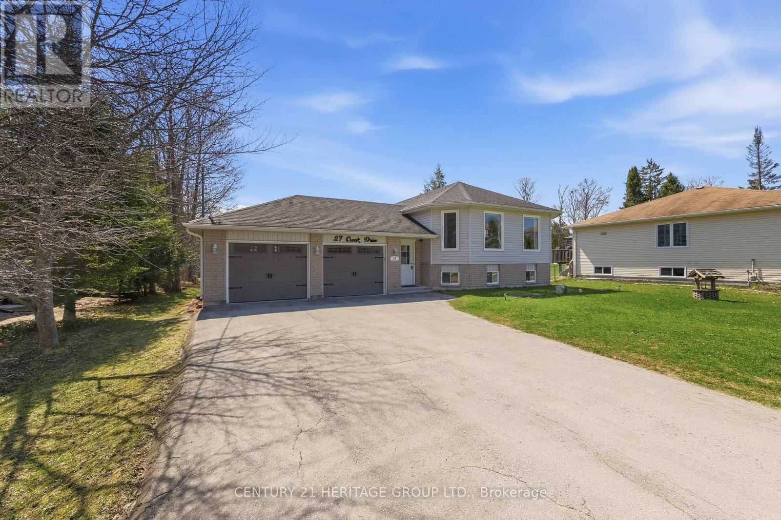 27 CREEK DRIVE