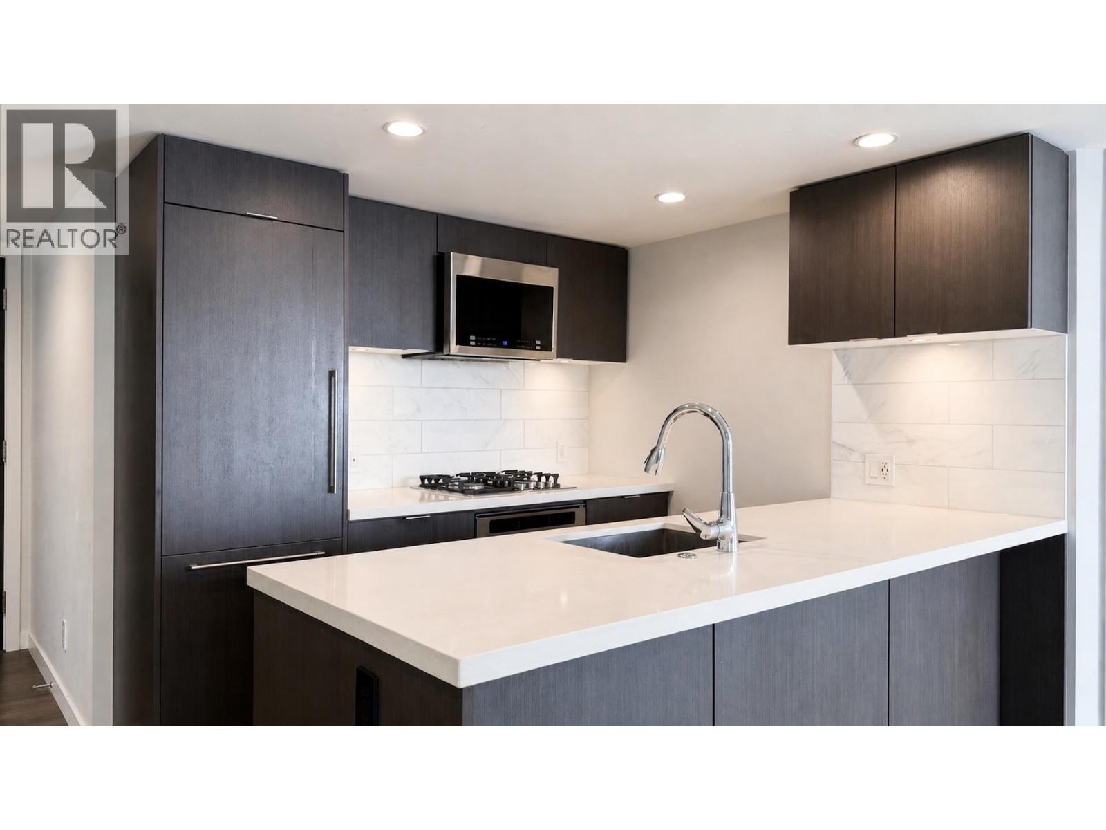 1608 8189 CAMBIE STREET