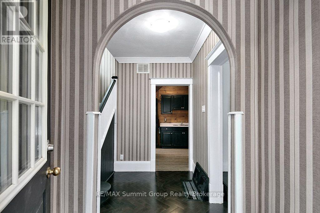 151 MAIN STREET E