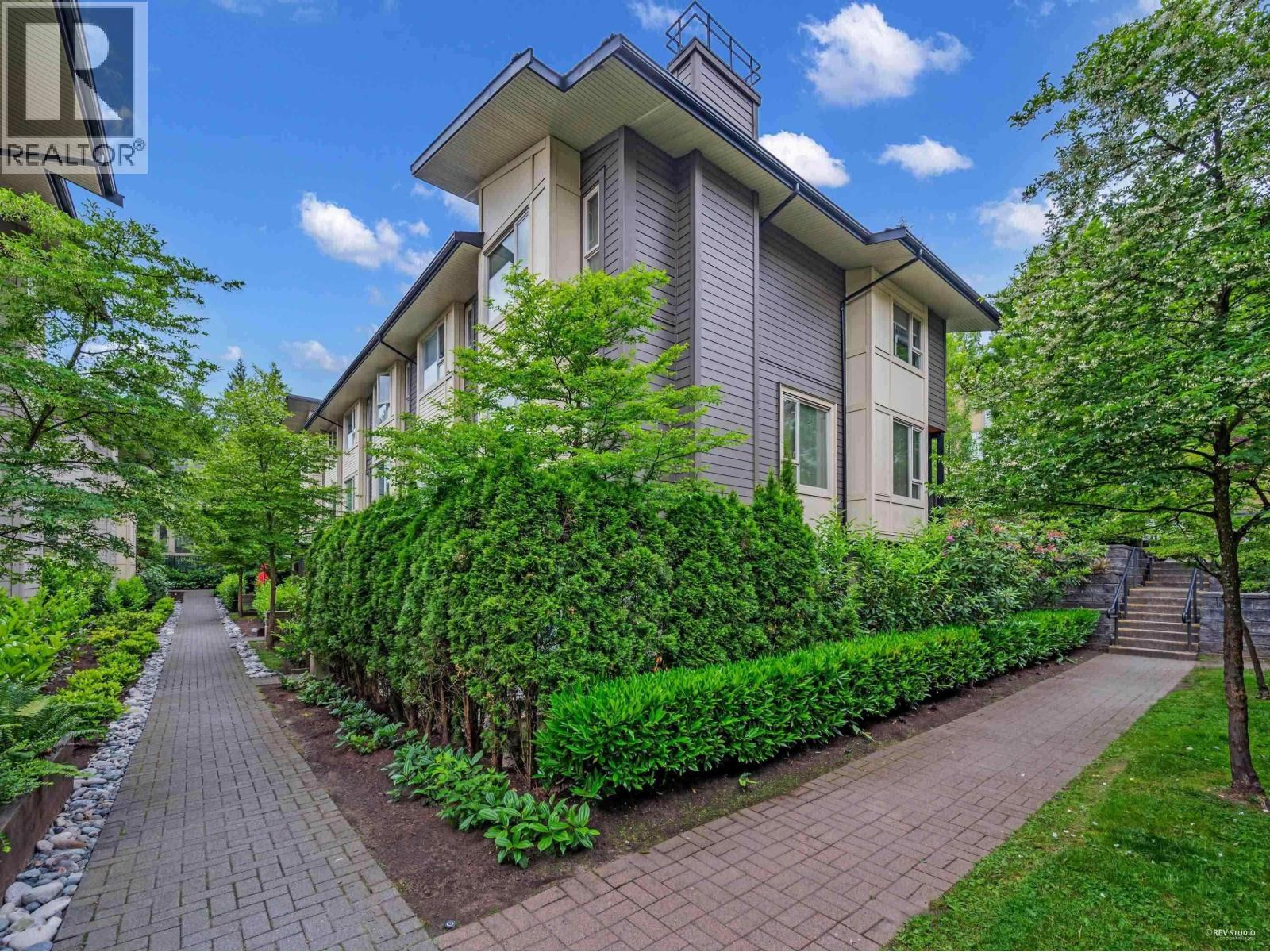 51 9229 UNIVERSITY CRESCENT