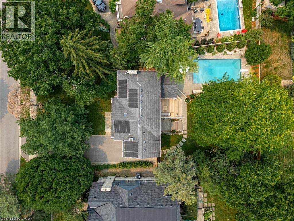 407 MAPLE GROVE Drive