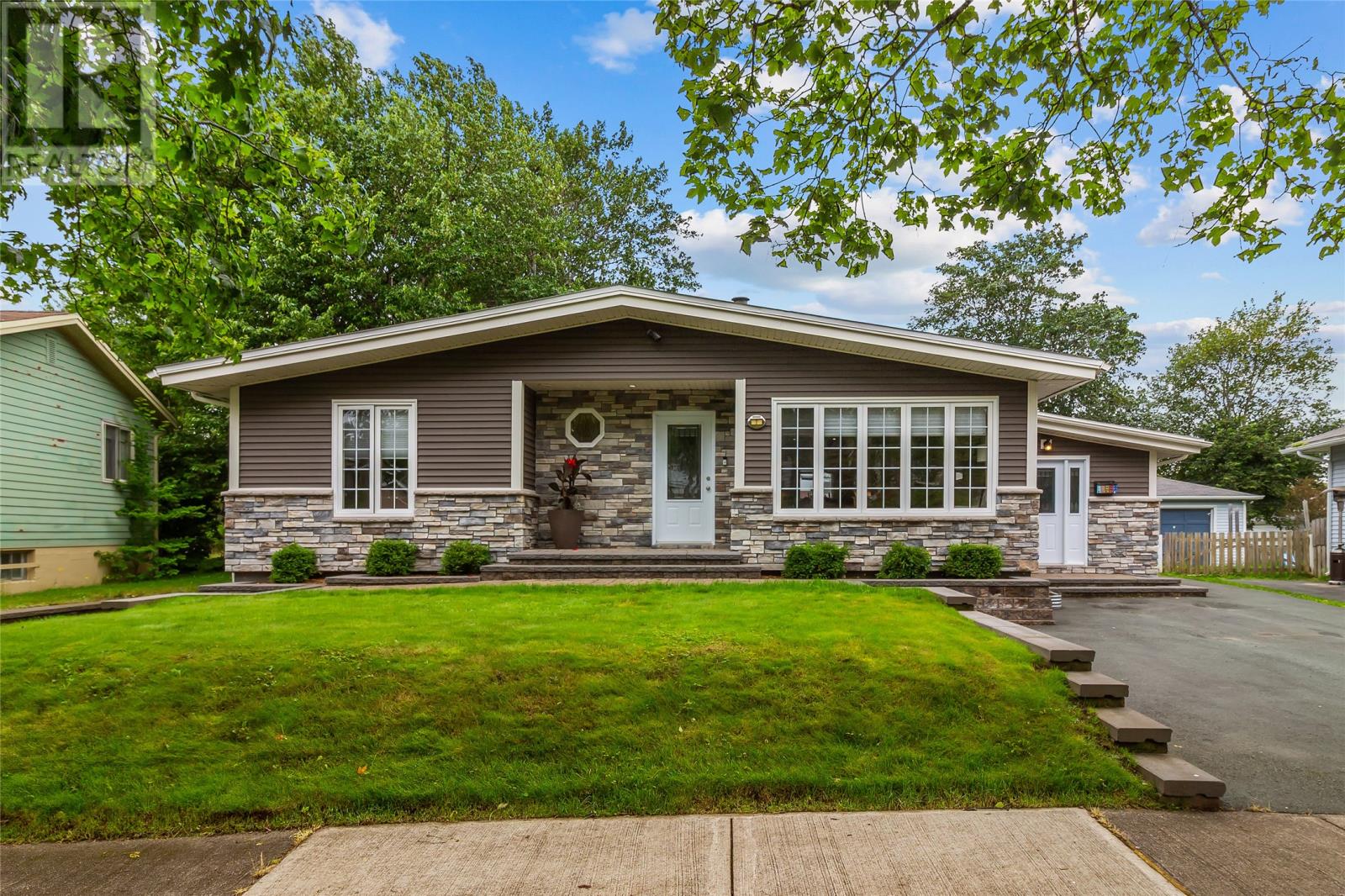 7 Parsons Place