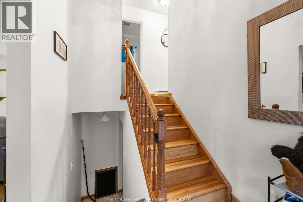 9205 ARNCLIFF