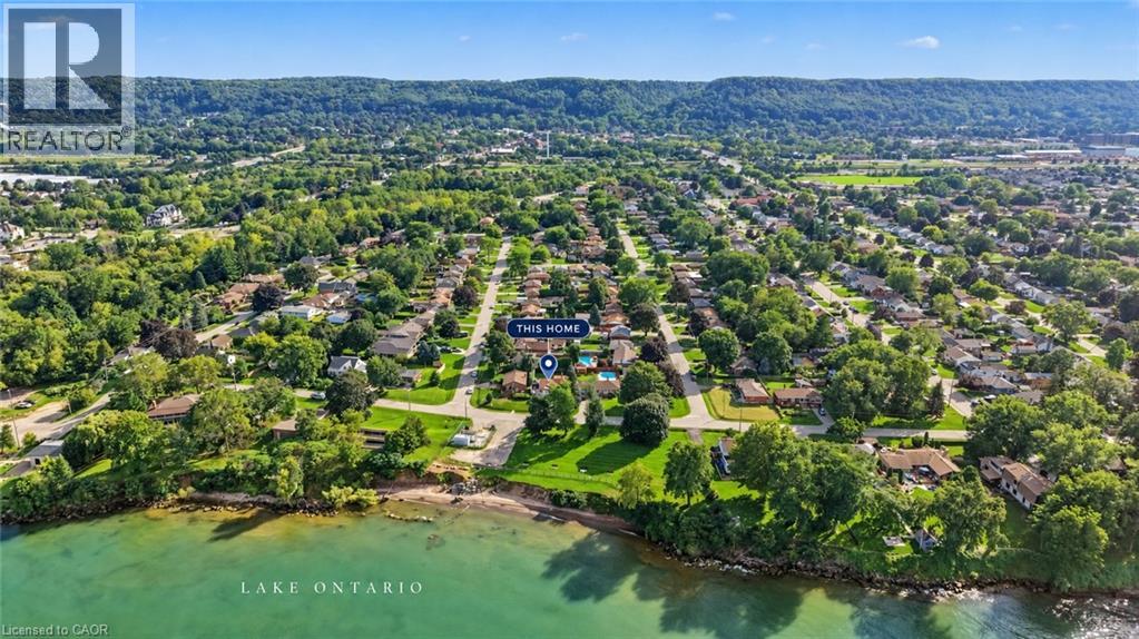 13 LAKESIDE Drive