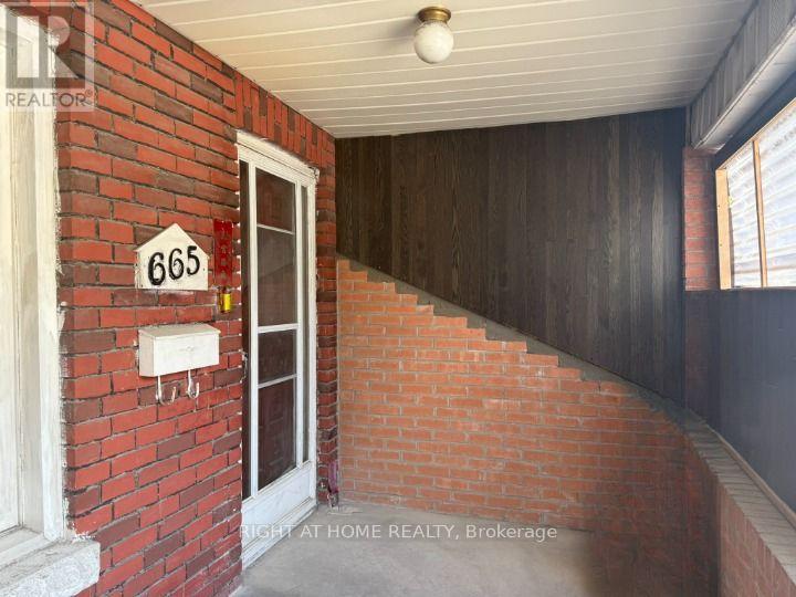 665 OSSINGTON AVENUE