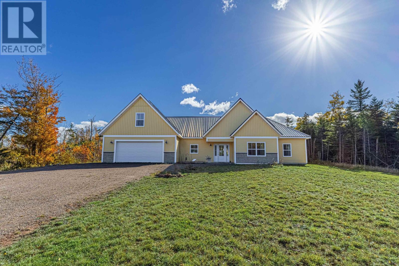 56 SUNRISE Drive - Photo 3