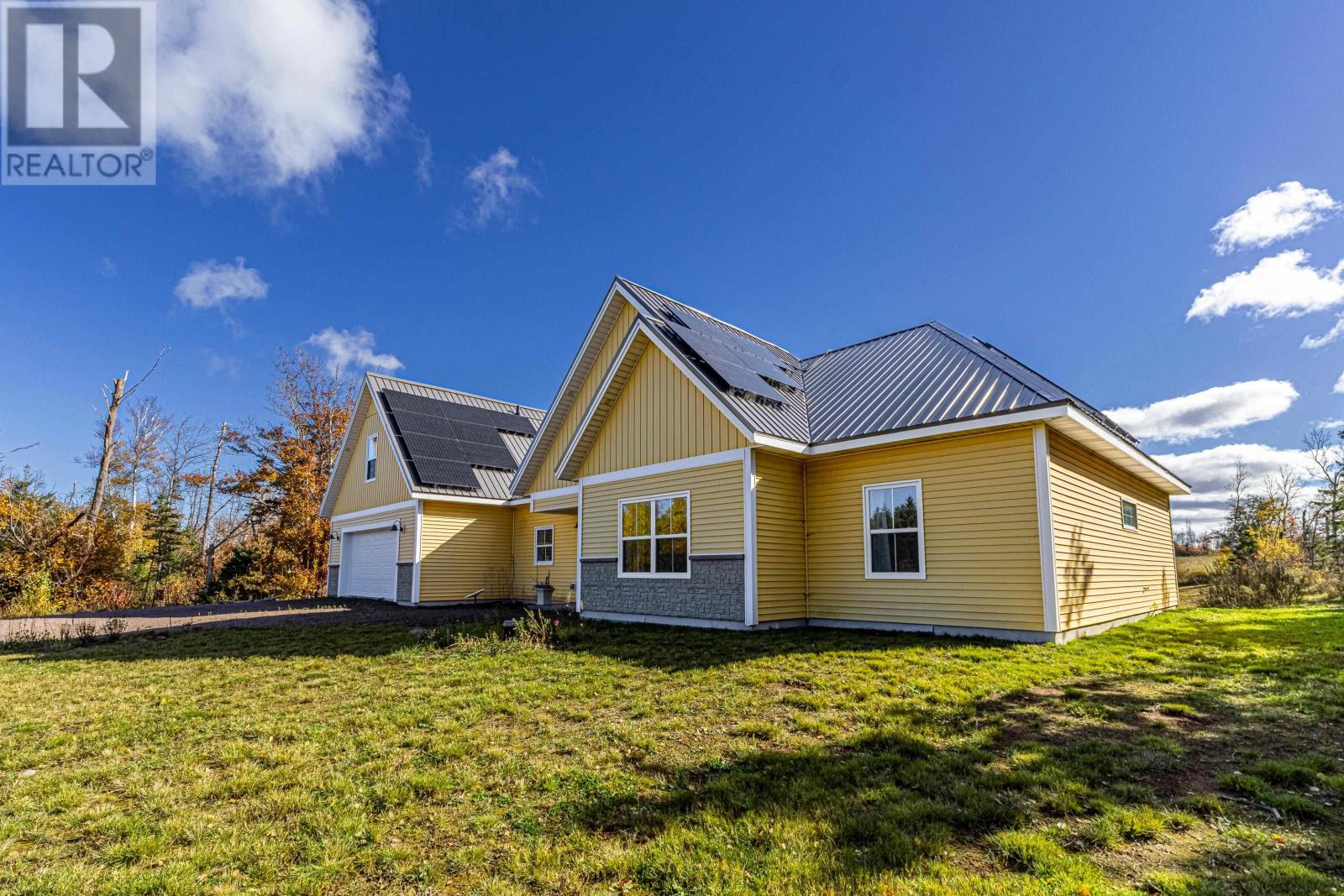 56 SUNRISE Drive - Photo 4