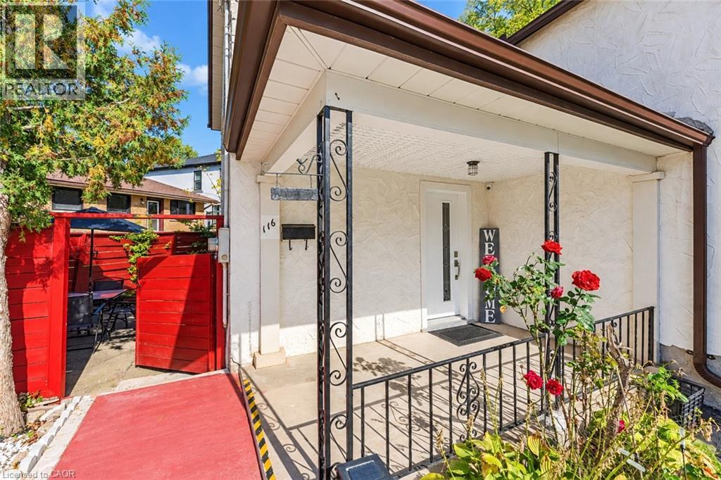 116 VICTORIA Avenue